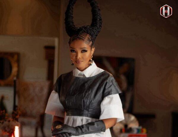 “For the past 5 years, I’ve been stolen from” - Simphiwe Dana